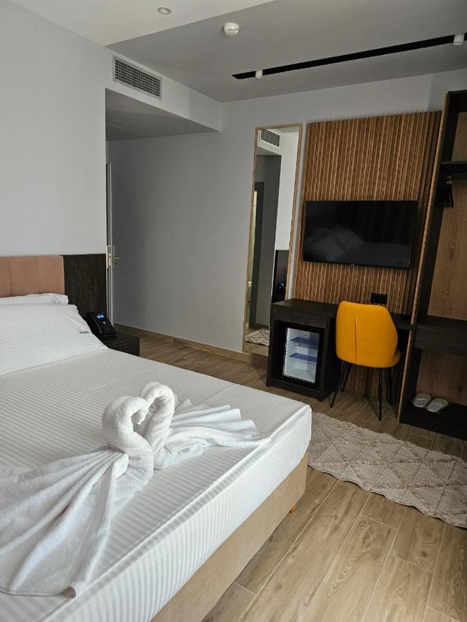 Kaan Hotel Radhima Kültér fotó