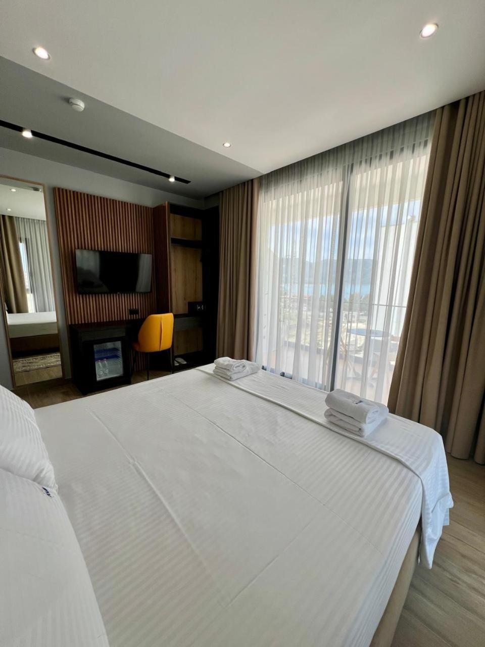 Kaan Hotel Radhima Kültér fotó