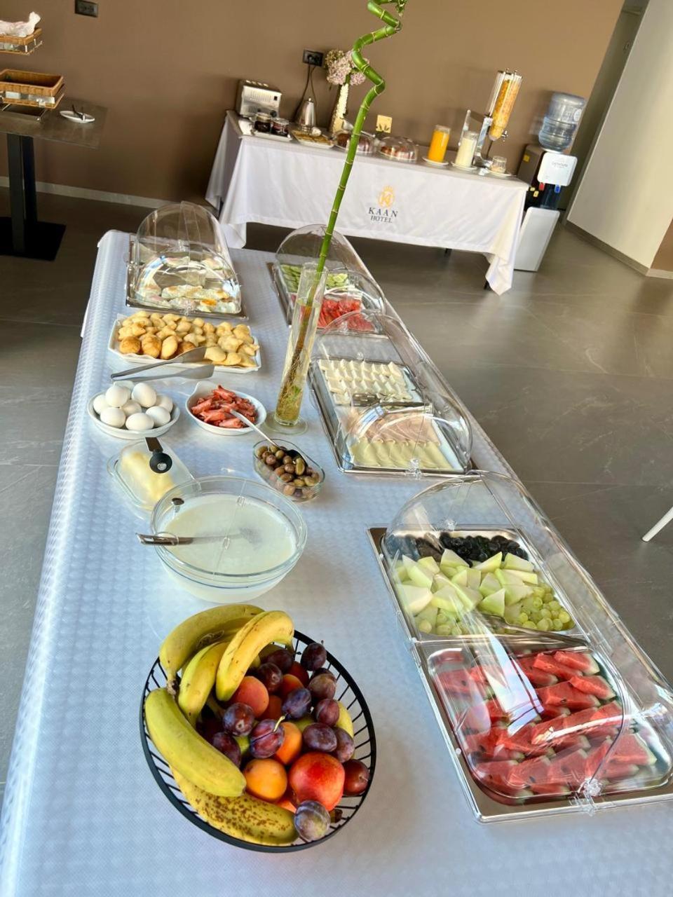 Kaan Hotel Radhima Kültér fotó